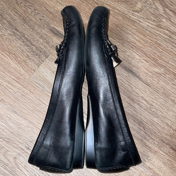 Michael Kors black leather loafers size 7 1/2 M - Picture 4 of 7